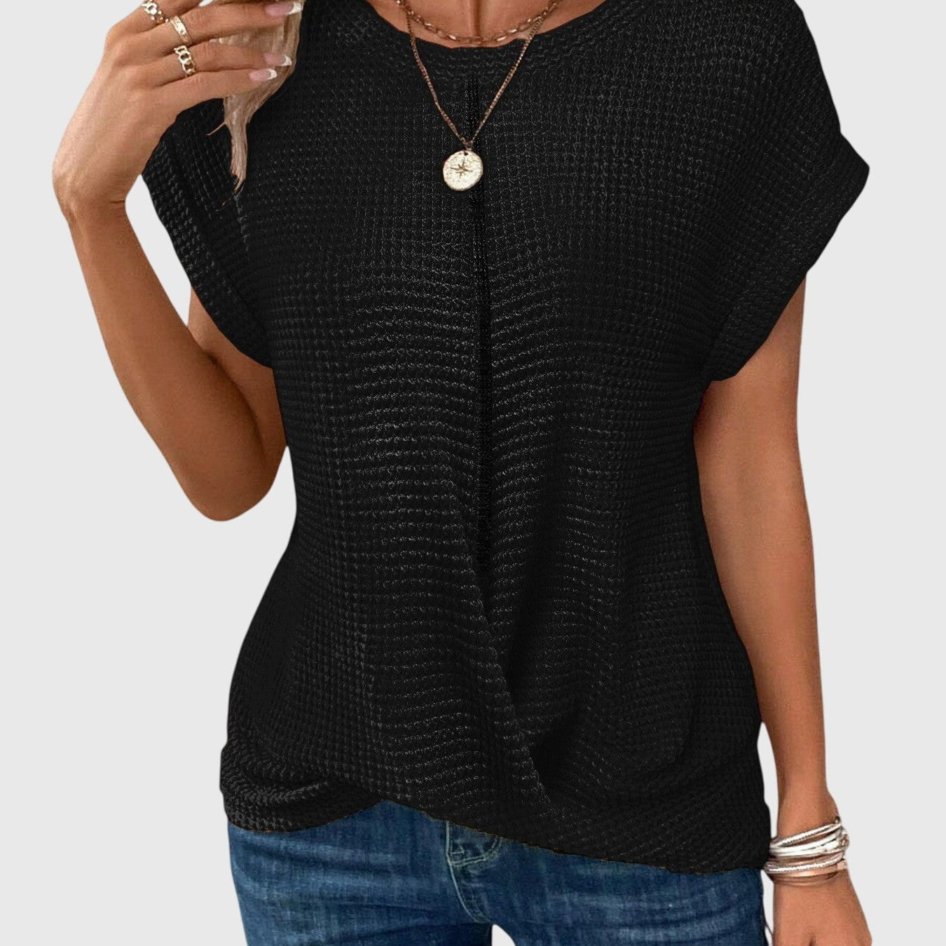 Isa™ | Elegant Blouse with Crew Neck